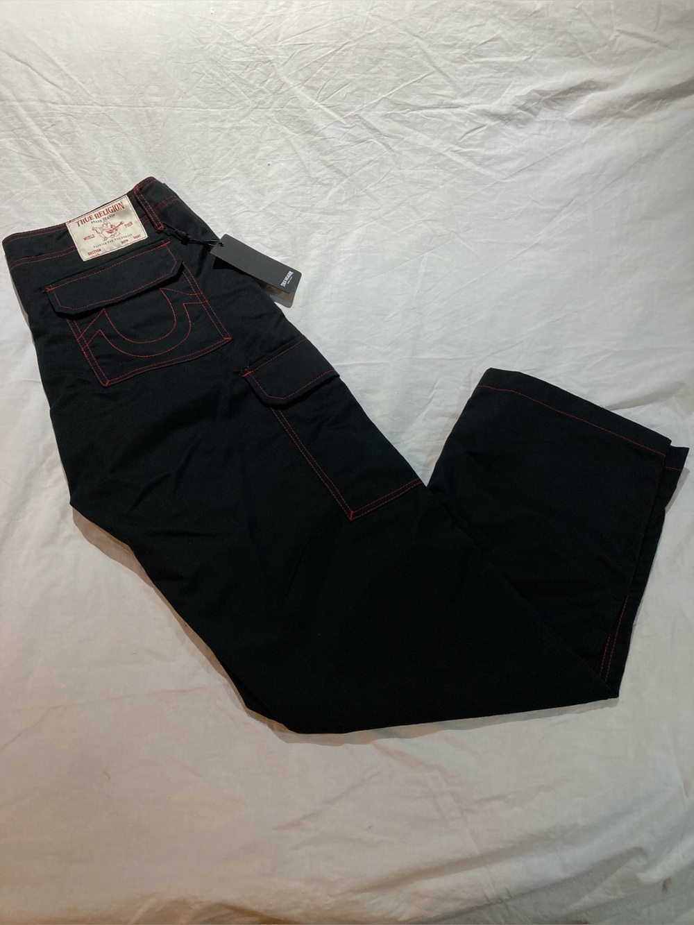 True Religion Red Stitched Cargo Pants, Men’s size 34x32, NWT!